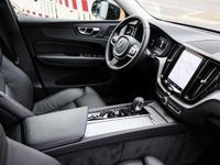 Gebraucht Volvo XC60 Plus 250 PS (183 kW) 2025 735 silver dawn metallic SUV