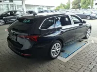 Gebraucht Skoda Octavia Style 150 PS (110 kW) 2023 Blackmagic perleffekt Kombi