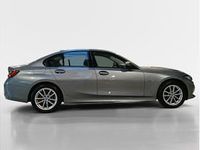 Gebraucht BMW 320e 163 PS (119 kW) 2022 Grau (skyscraper grau) Kombi