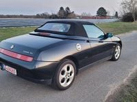 Gebraucht Alfa Romeo Spider Lusso 150 PS (110 kW) 1998 Schwarz Cabrio