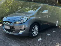 Gebraucht Hyundai ix20 90 PS (66 kW) 2011 Grau Kleinwagen