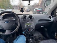Gebraucht Ford Fiesta 60 PS (44 kW) 2006 Schwarz Kleinwagen