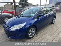 Usata Ford Focus SYNC Edition 101 CV (74 kW) 2014 Blu Berlina