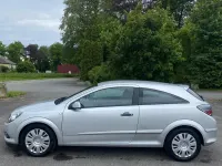 Gebraucht Opel Astra GTC Selection 90 PS (66 kW) 2009 Silber Limousine