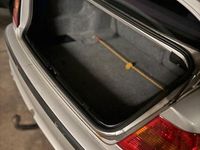 Gebraucht BMW 320 170 PS (125 kW) 2002 Grau Limousine