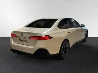 Gebraucht BMW 520 Comfort Edition 197 PS (144 kW) 2025 Weiss Limousine