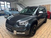 Gebraucht Skoda Yeti Adventure 122 PS (89 kW) 2014 Grau SUV