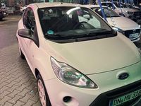 Gebraucht Ford Ka Trend 69 PS (50 kW) 2010 Weiß Kleinwagen