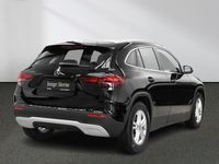 Gebraucht Mercedes GLA200 163 PS (119 kW) 2024 Schwarz SUV
