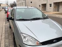 Usata Ford Focus 75 CV (55 kW) 2004 Grigio Utilitaria
