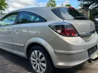 Gebraucht Opel Astra Catch Me 110 PS (80 kW) 2007 Pannacotta m2 Coupé
