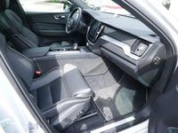 Gebraucht Volvo XC60 R-Design 390 PS (286 kW) 2019 Weiss / polarweiß SUV