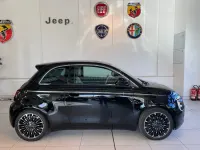 Gebraucht Fiat 500e La Prima 86 kW (118 PS) 2023 Onyx schwarz Kleinwagen