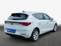 Gebraucht Seat Leon Style 131 PS (96 kW) 2022 Weiß Limousine
