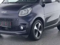 Gebraucht Smart ForTwo Coupé Exclusive 60 kW (82 PS) 2024 Bodypanels in sapphire blue (metallic) Kleinwagen