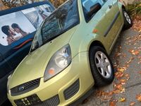 gebraucht Ford Fiesta TÜV NEU