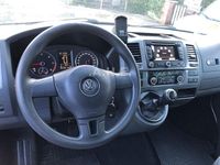 Gebraucht VW Caravelle 140 PS (102 kW) 2012 Weiß Van / Kleinbus