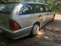 Gebraucht Mercedes 240 170 PS (125 kW) 1999 Grau Kombi