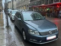 Gebraucht VW Passat 140 PS (102 kW) 2012 Grau Kombi
