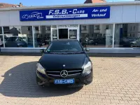 Gebraucht Mercedes A180 122 PS (89 kW) 2013 Schwarz Kleinwagen