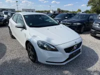 Gebraucht Volvo V40 You! 114 PS (83 kW) 2014 Weiß Limousine