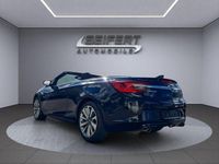 Second-hand Opel Cascada Innovation 200 CP (147 kW) 2017 Negru Cabrio