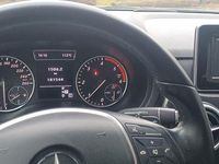 Gebraucht Mercedes B180 109 PS (80 kW) 2012 Silber Van / Kleinbus