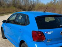 Gebraucht VW Polo 90 PS (66 kW) 2015 Blau Kleinwagen