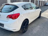 Gebraucht Opel Astra 140 PS (102 kW) 2014 Weiß Limousine