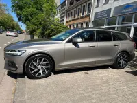 Używany Volvo V60 250 KM (183 kW) 2019 Szary Kombi