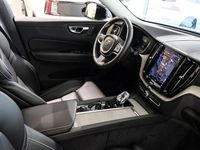 Gebraucht Volvo XC60 Plus 349 PS (256 kW) 2025 Crystal white metallic (metallic) SUV