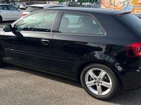 Gebraucht Audi A3 Ambition 125 PS (91 kW) 2011 Schwarz Kleinwagen