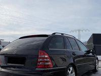 Gebraucht Mercedes C230 204 PS (150 kW) 2005 Andere farben Kombi