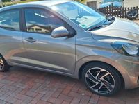 Gebraucht Hyundai i10 Trend 84 PS (61 kW) 2022 Grau Kleinwagen