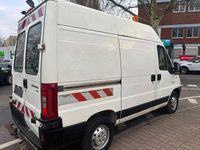 Second-hand Citroën Jumper 101 CP (74 kW) 2005 Alb Monovolum