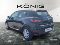 Używany Renault Clio V Collection 76 KM (55 kW) 2020 Czarny Sedan/Limuzyna