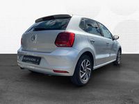 Używany VW Polo Sound 90 KM (66 kW) 2017 Srebrny Sedan/Limuzyna