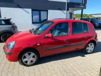 Gebraucht Renault Clio 75 PS (55 kW) 2005 Rot Kleinwagen