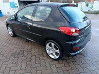 Gebraucht Peugeot 206+ 73 PS (53 kW) 2012 Schwarz Kleinwagen