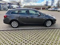 Gebraucht Opel Astra 125 PS (91 kW) 2012 Grau Kombi