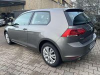 Gebraucht VW Golf VII Comfortline 110 PS (80 kW) 2014 Limestone grey metallic Limousine