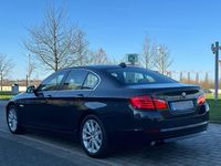 Gebraucht BMW 528 258 PS (189 kW) 2010 Grau Limousine