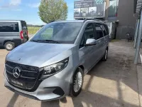 Gebraucht Mercedes V250 Style 190 PS (139 kW) 2025 Silber Van / Kleinbus