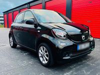 Gebraucht Smart ForFour 71 PS (52 kW) 2019 Schwarz Kleinwagen