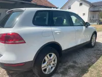 Gebraucht VW Touareg 208 PS (152 kW) 2014 Weiß SUV
