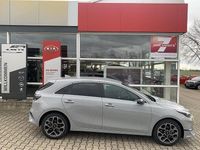 Neu Kia Ceed 140 PS (102 kW) 2025 Grau Kleinwagen