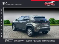 Gebraucht Toyota Yaris Connect Style 116 PS (85 kW) 2022 Manganbronze metallic Kleinwagen