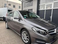 Gebraucht Mercedes B220 177 PS (130 kW) 2016 Grau Van / Kleinbus