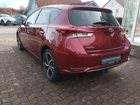 Gebraucht Toyota Auris Hybrid Edition-S 135 PS (99 kW) 2018 Rot Limousine