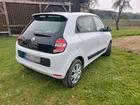 Gebraucht Renault Twingo 90 PS (66 kW) 2015 Weiß Kleinwagen
